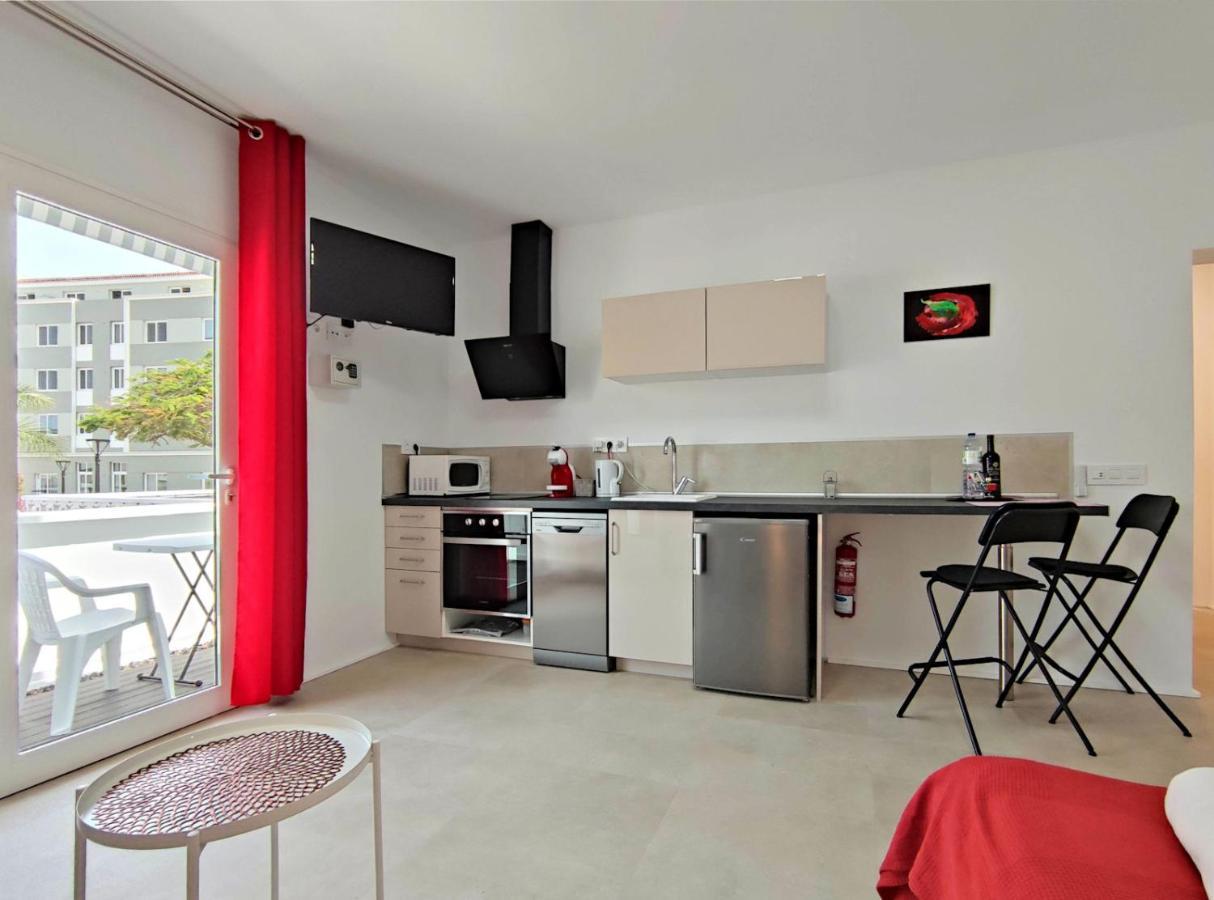 Appartement Fantastico Ruhige Top-lage, Balkon Oder Terrasse, Gratis Parkplatz & Klimaanlage, Ideal Fuer Paare Und Alleinreisende *